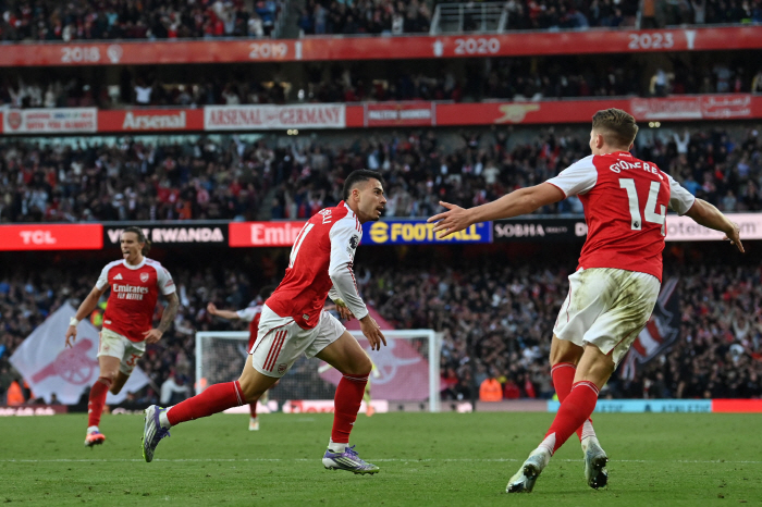  Only Liverpool laughed at Guardiola's bus, Manchester City Arsenal draw with four minutes left