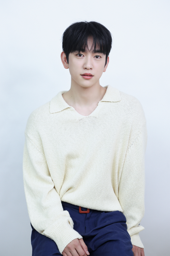  Park Jin-young Donates KRW 100 Million to Low-Income Children's Laughter