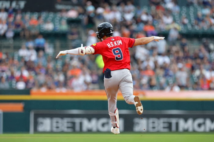Powerful Optout → ATL multi-year contract presented, Kim Ha-sung hit 9G in a row, and OPS soared 0.839 after transfer