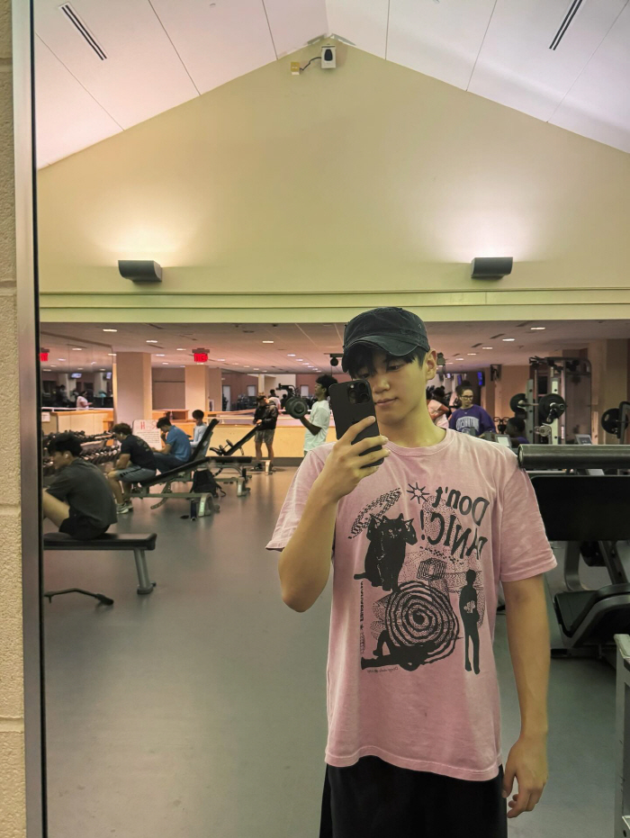 Yoon Hoo, what about the test for prestigious college students...Going straight to the gym during midterms. 