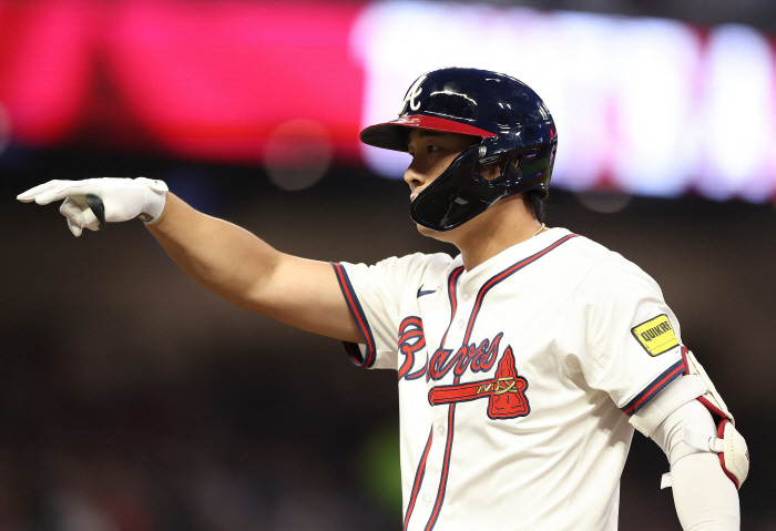 10G consecutive hits  fantastic defense Kim Ha-sung's sound of urging the opt-out. I like the local broadcastersGood. I shouted