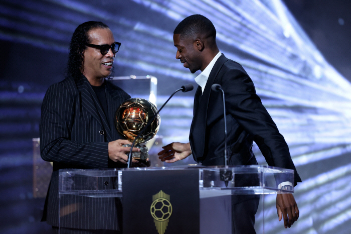 Best star in Europe from gold playing all night...Lee Kang-in's colleague Dembele won the 2025 Ballon d'Or