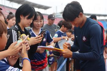 Chungbuk Cheongju Expands Communication with Fans... Participation in local festivals and events