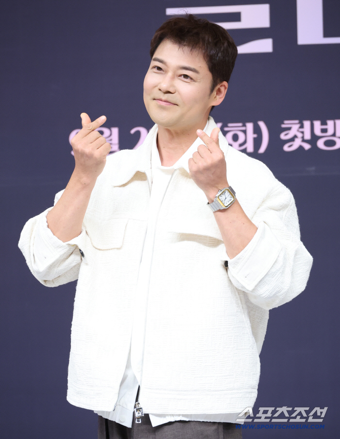 Jeon Hyun-moo, the judge of 'Our Ballad,' said, 'Teamwork of the 'Top Baekgui' delegation, Running Man and more.'