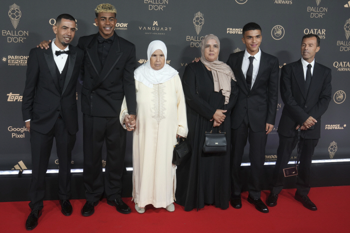 Lamine Yamal Ballon d'Or was stolen?  Outburst of anger My son is the overwhelming world's best → Strange things happen