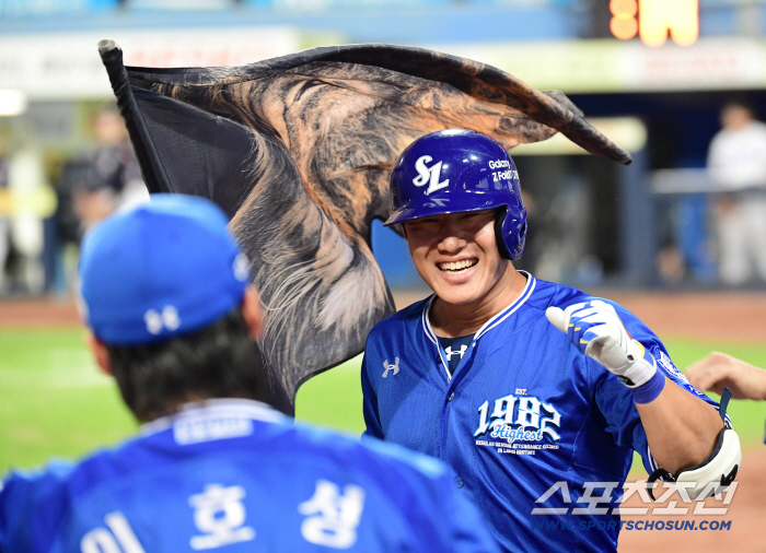  Lee Sung-kyu's thrilling come-from-behind home run shot