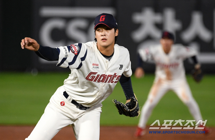 The reason why the head coach said he was excluded from the 154km monster first team → Ko Seung-min is not 100% returning to second base, but... 