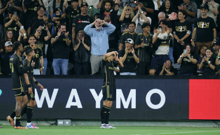 Son Heung-min and Heungbu Duo Buanga  GOAT Messi are also selected as the best 11 of the week while chewing MLS 
