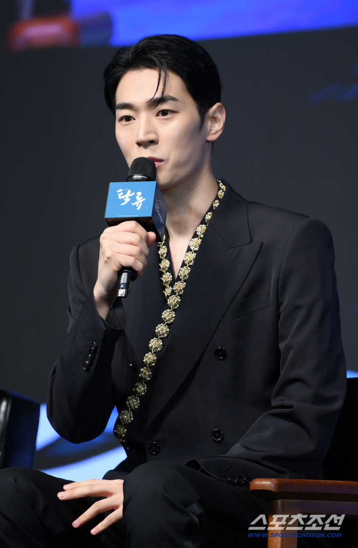 Takryu Park Seo-ham's return work after being discharged from the military, feeling that he got fathers... I'm upset