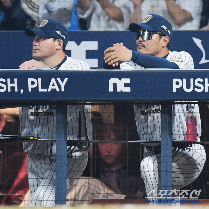 Although he hates it, he made a shocking comeback by pushing back the record of seven consecutive four-pitch pitches and six consecutive throws. The bare face of the No. 1 bullpen, which he wanted to hide, was revealed 