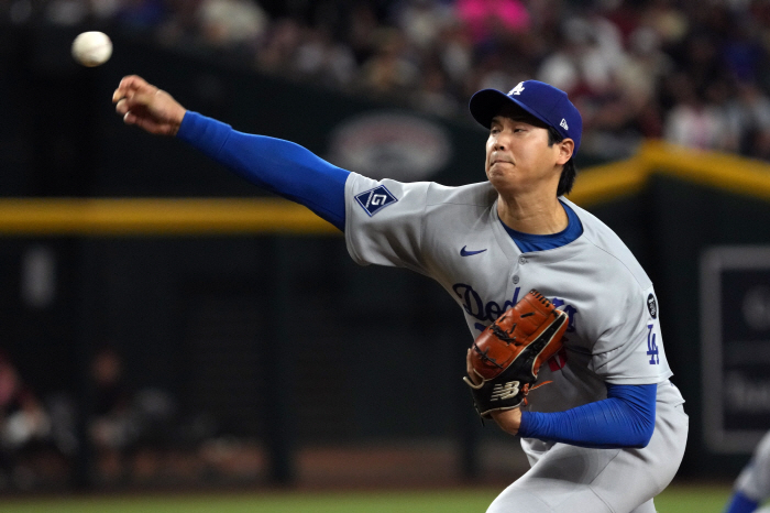 In addition, Ohtani threw like crazy, 8K scoreless in 6 innings, finishing the regular season with 14G ERA 2.87 which is like the first starter in autumn baseball