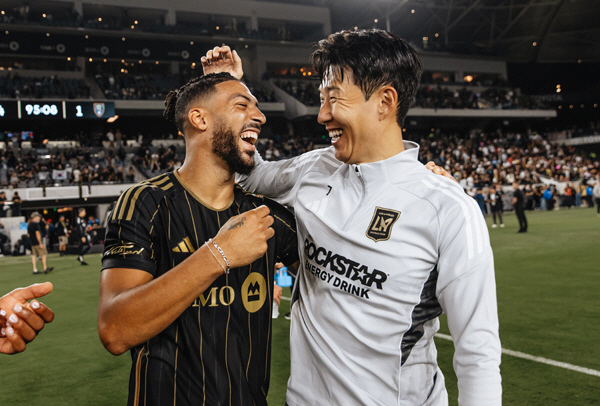 It's your first time being the top scorer in EPL, right? This is the real Son Heungmin effect…Heungbu Duo Buanga Doubles Average Score After SON Debut