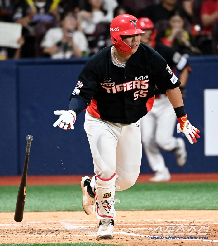 KIA's largest ever KKKKKKKKKK Aller's contract renewal demonstration prevented him from eliminating the semifinals...Kiwoom's 90th loss 