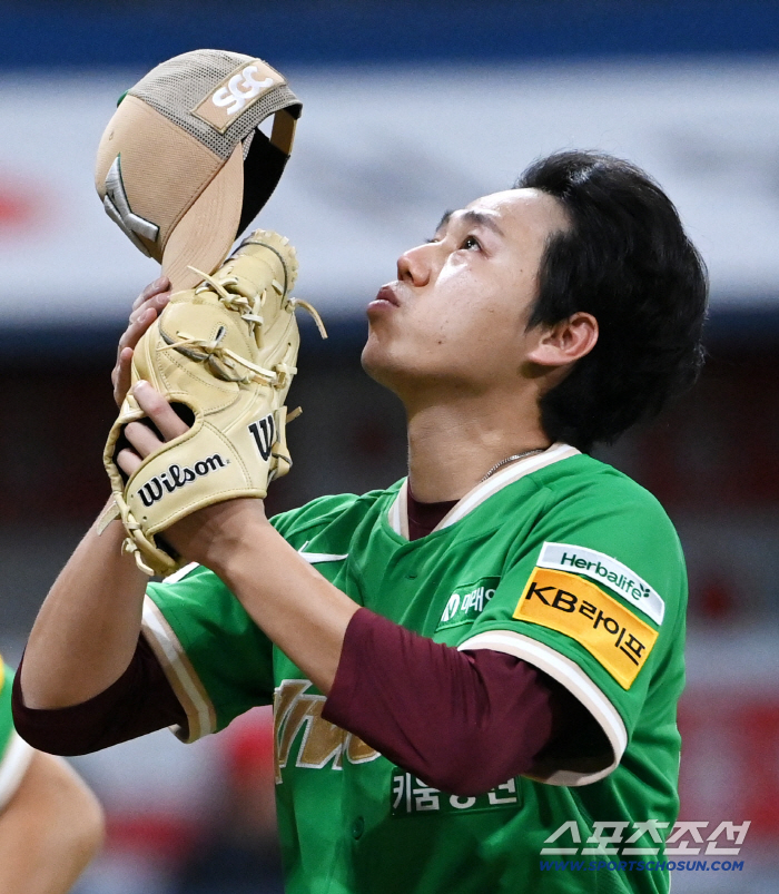 KIA's largest ever KKKKKKKKKK Aller's contract renewal demonstration prevented him from eliminating the semifinals...Kiwoom's 90th loss 