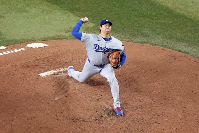 LAD fans are angry! 8K scoreless in 6 Ohtani innings, Scott 10th Blon Save Roberts who ruined this game, should we change the finish?