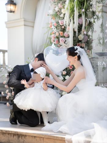 Lee Yoo-young, a wedding with her daughter...Handsome husband's face is also proudly revealed 
