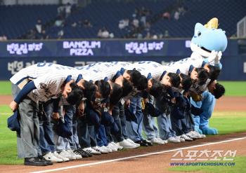  2025 rookie players greet Changwon NC fans for the first time
