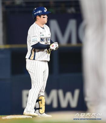  Kwon Hee-dong's RBI double to turn the game around in the fifth inning