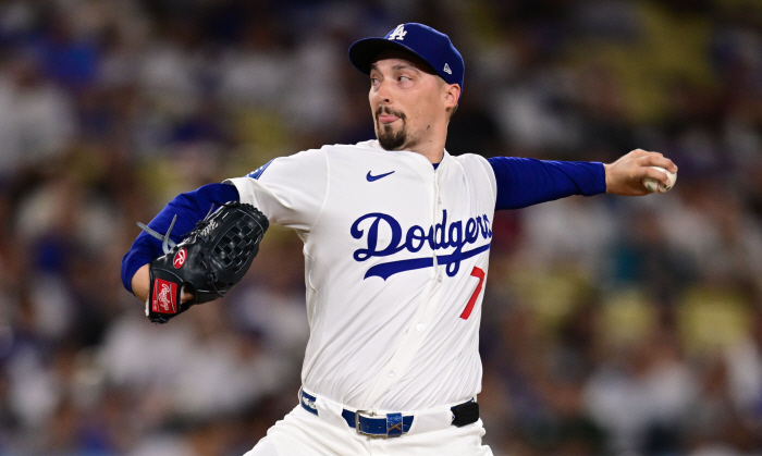 Pitcher Ohtani, who will debut in autumn baseball for the first time in eight years, is likely to start the first game of the Dodgers' WCS, which is not able to go straight to the rotation DS