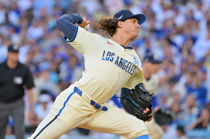 Pitcher Ohtani, who will debut in autumn baseball for the first time in eight years, is likely to start the first game of the Dodgers' WCS, which is not able to go straight to the rotation DS