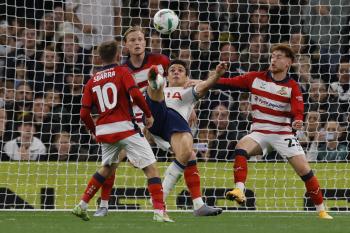  Palinha Fantastic Overhead Kick Goal Tottenham advanced to the 4th round after defeating Doncaster 3-0 in the 3rd division