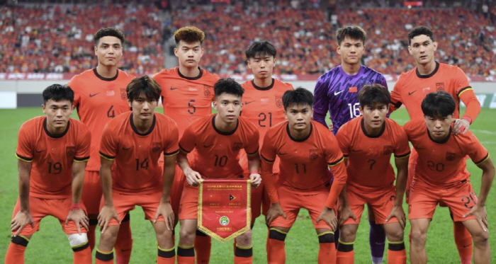 China vs Spain Worst World Cup Match Ever? But 1.4 billion people are excited! Let's talk about expanding participation in 64 countries. We can go, too