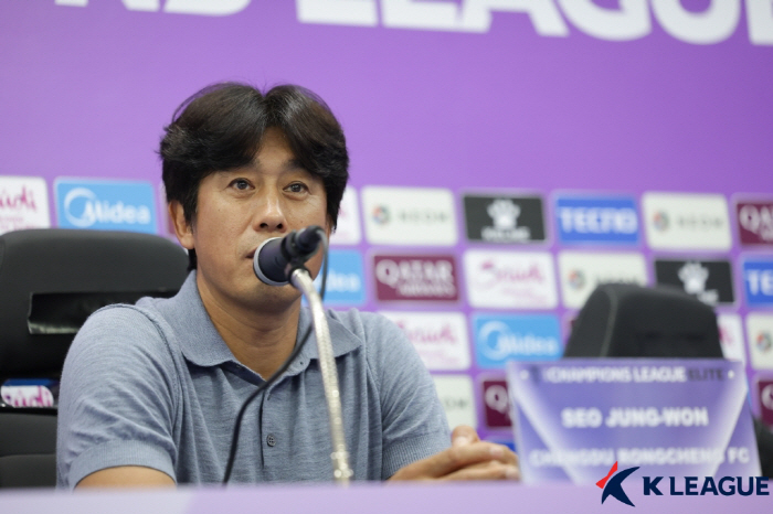 'Do you want to hear 'Save your life'?' Korean players are on the verge of being forced to be dismissed. Coach of the Month → 1st place