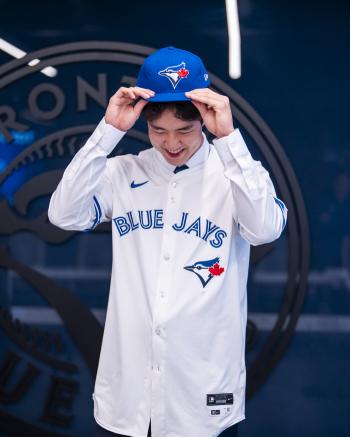  I hope you're different… Jangchung High School Seo Moon-joon officially joined MLB Toronto. The Odds of Success in the Worst High School Prospects, Will It Be able to Break through the 0% Wall