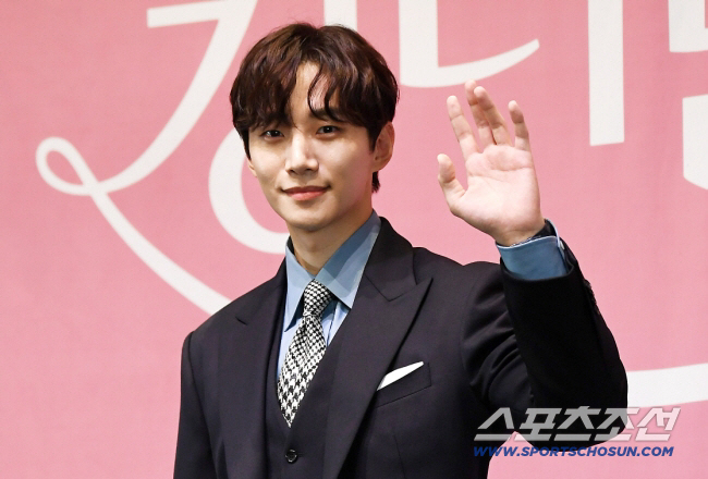 Junho Lee, it turns out that the boss's son..Confidence in Geumsujeo and reveal the past of Apgujeong Nalari (Taepung Corporation)