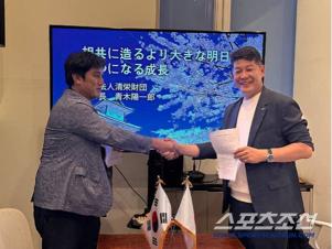 K-Air Dome Gets First Export Contract Eom Ki-seok, Field One's representative, J-League Chunchun system, exploding market inquiries ahead of the introduction of the J-League Chuchun system, the starting point for the overseas export market