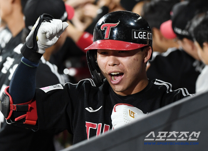 Moon Sung-joo, Austin, Kim Hyun-soo, Moon Bo-kyung LG's first central hit line. Should I catch Gamboa? 