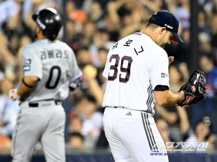  Jack Log is happy to pitch eight scoreless innings