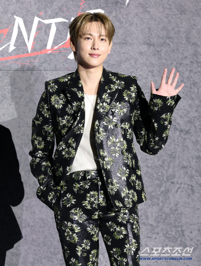  Killer Lim Si-wan's brilliant fashion sense