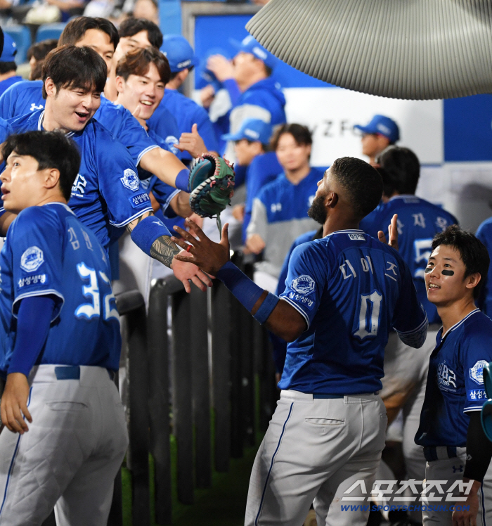  Park Byung-ho Diaz is amazing