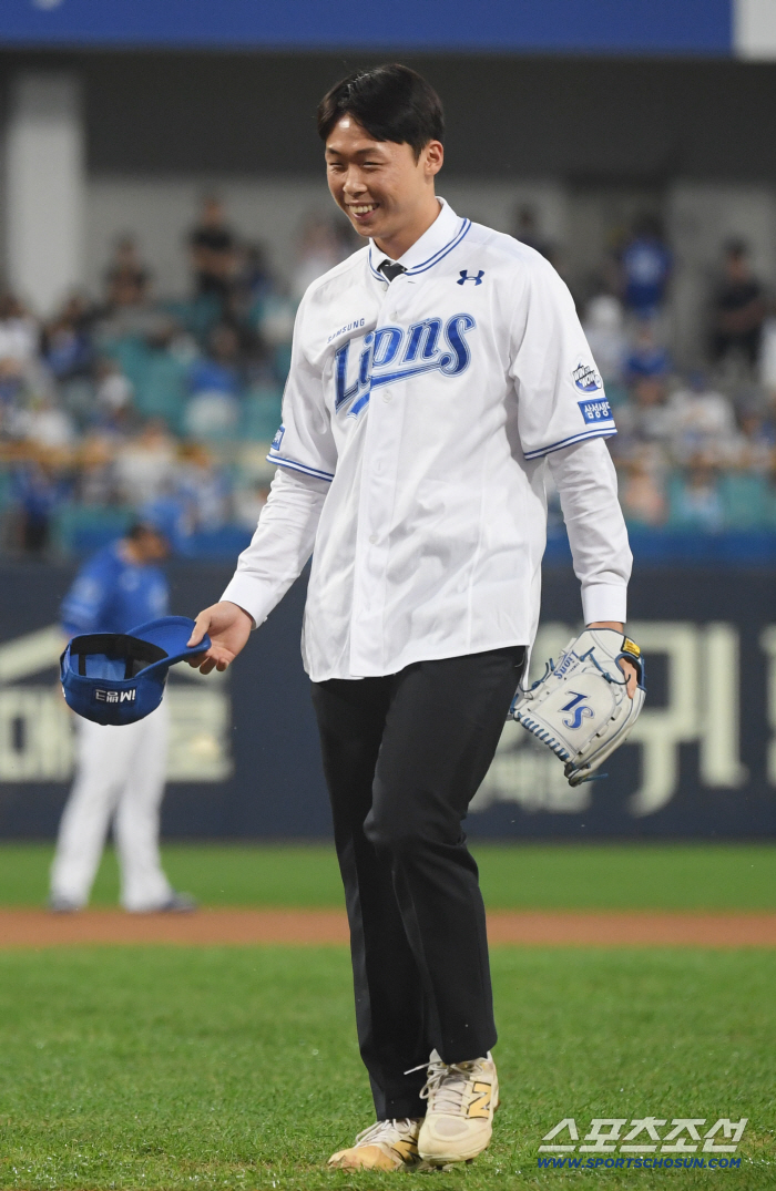  Samsung Round 1, Lee Ho Beom smile