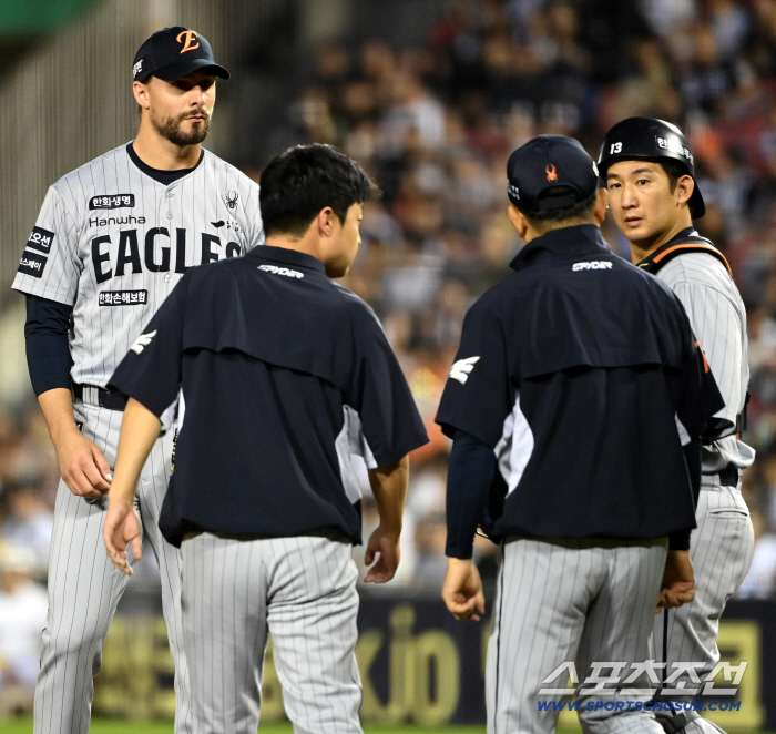  Weiss, the crisis of 1st and 2nd base with no outs