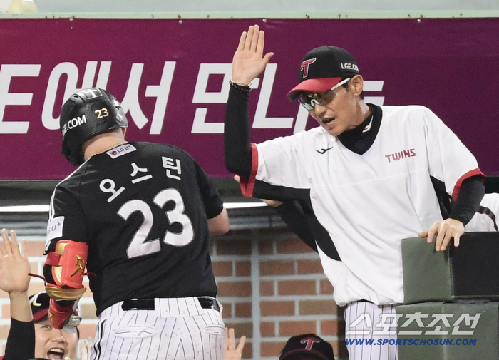 Today's important game, valuable one win praise, second win, magic number 3, yumnyang, Son Joo-young, and the batting lineup praise. It was a game to save the bullpen