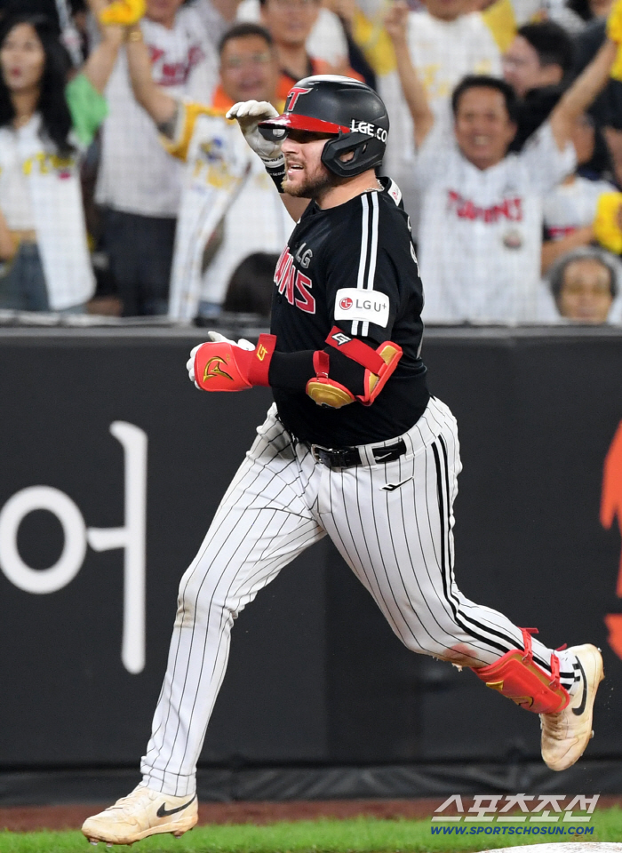 1st place! It even broke the record for the first time…There has never been a player like this in LG's history