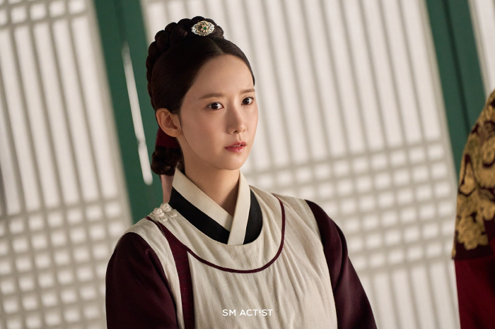 Yoona’s Improvised Charms and Acting Mastery in 'Bon Appetit, Your Majesty' Steal the Spotlight