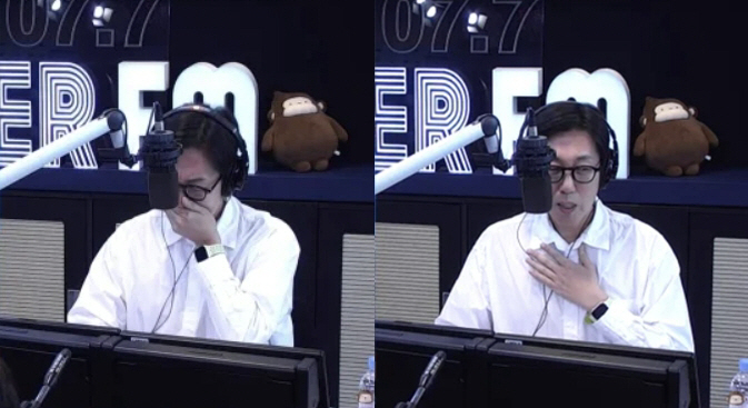 Kim Youngchul, Jeon Yu-sung's death. I saw him sobbing during a live broadcast last year