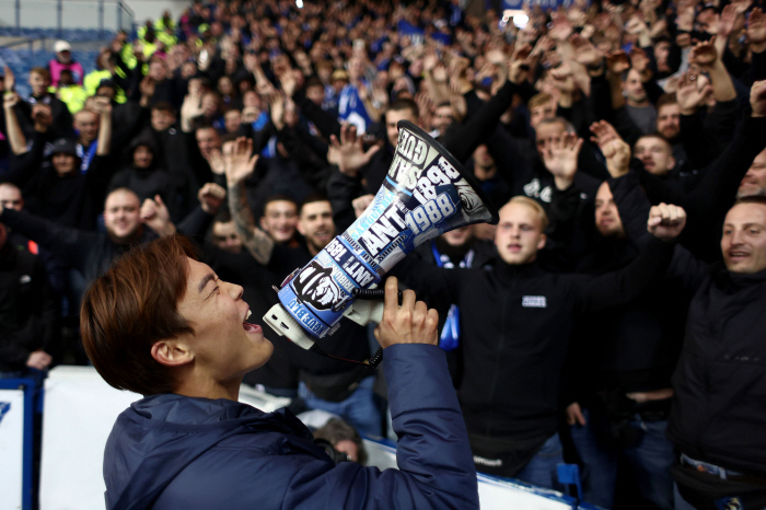 Oh Hyun-kyu, are you watching Germany? PK missed again → goal explosion...Genk overpowered Rangers 10 who fought 10 people → UEL's first win, Hwanhee