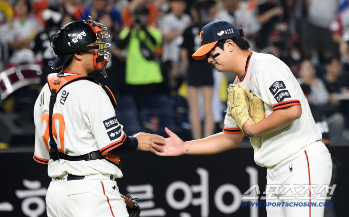  Hanwha Lee Jaewon and Kim Seohyun did it