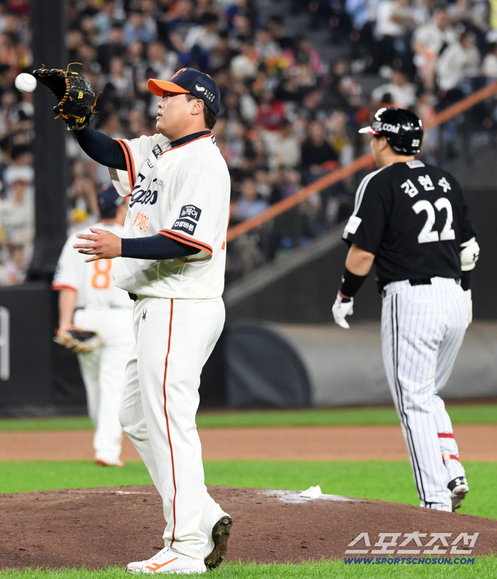  Kim Hyun-soo and Ryu Hyun-jin failed to get on base due to good defense
