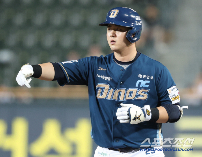  Kim Hyungjun hit in the 2nd inning