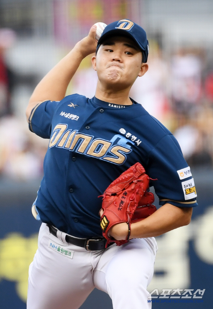 Gwangju Local Boy Goes to Masan Wins Face-to-Face with Childhood Hero in Gwangju → Target of Tokyo, Throw to Death