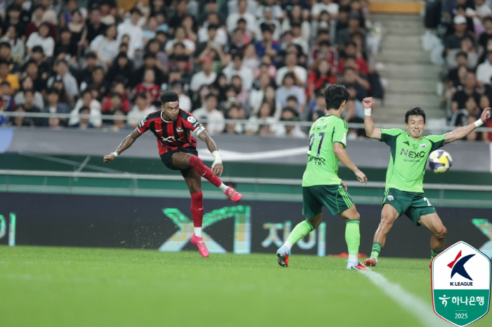  Seoul blocked Foye Jeonbuk. What's wrong with it? 11 draws with Seoul