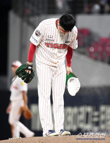 KIA Yang Hyun-jong is on the verge of losing even after setting a milestone.. Senior director Lee Kang-chul is over! →  150 innings for the first 11 consecutive seasons in the KBO