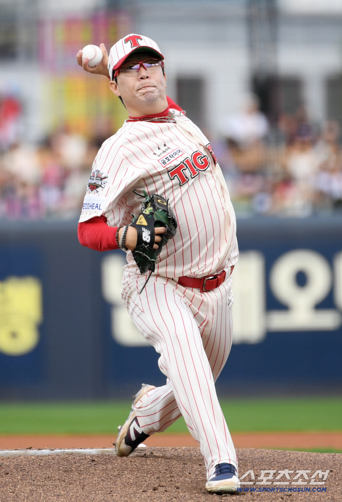 KIA Yang Hyun-jong is on the verge of losing even after setting a milestone.. Senior director Lee Kang-chul is over! → 150 innings for the first 11 consecutive seasons in the KBO