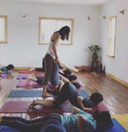 Lee Hyori’s Sharp Eye Recognizes Yoga Expert at Her Center
