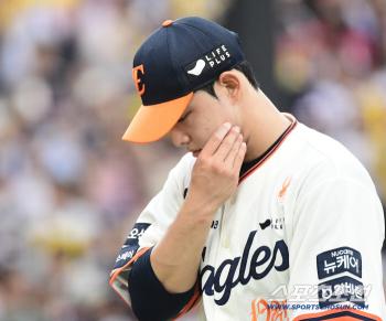  Moon Dong-ju's shock steel plate with 6 runs in the top of the first inning